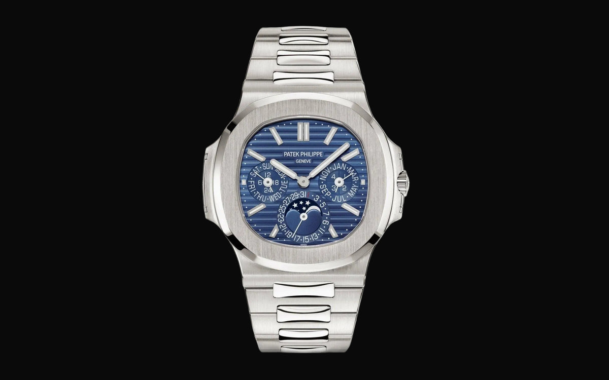 PATEK PHILIPPE NAUTILUS Perpetual calendar MOON PHASE (NAVY)